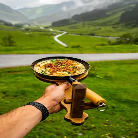 아파트 With Mountain Views In 미테르질